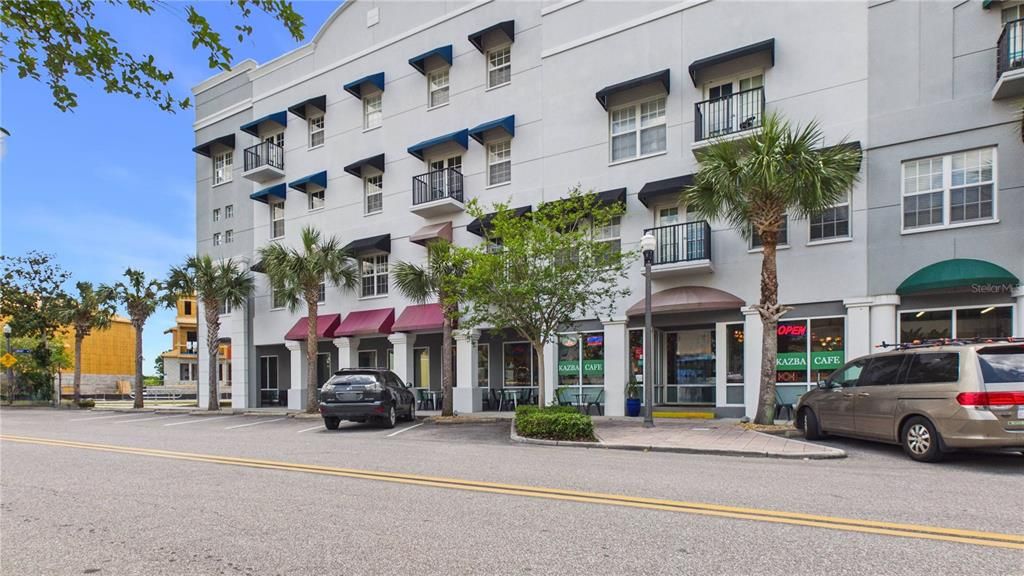For Sale: $295,000 (2 beds, 2 baths, 1366 Square Feet)