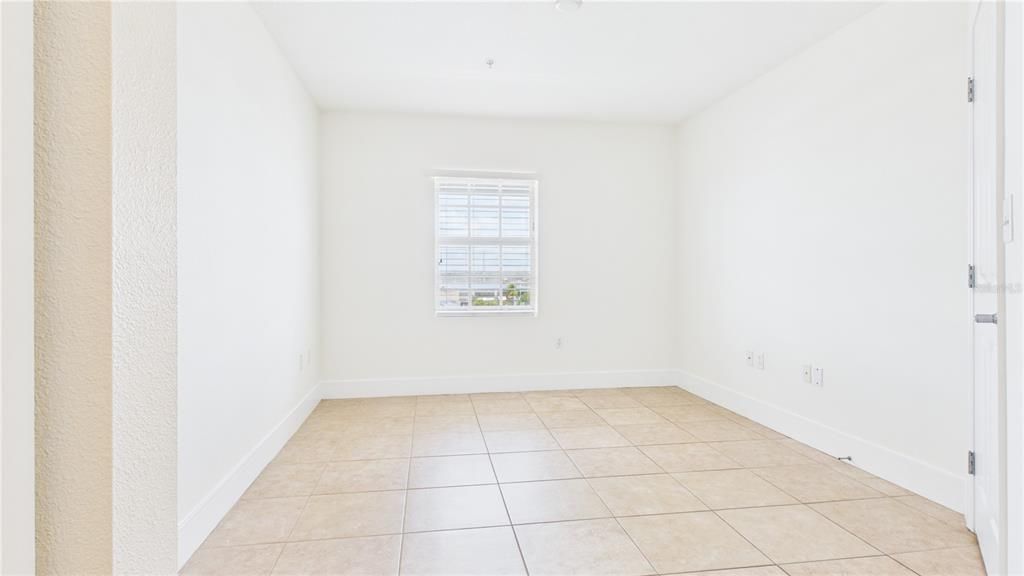 For Sale: $295,000 (2 beds, 2 baths, 1366 Square Feet)