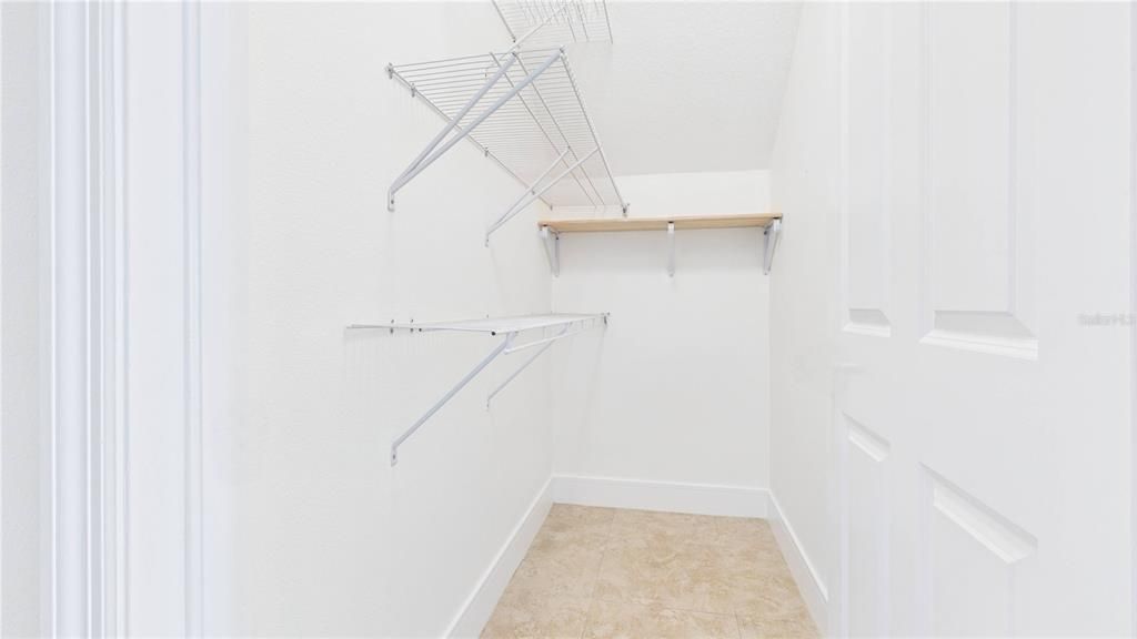 For Sale: $295,000 (2 beds, 2 baths, 1366 Square Feet)