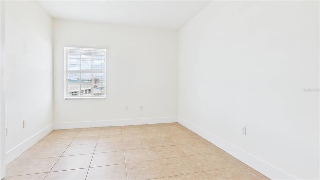 For Sale: $295,000 (2 beds, 2 baths, 1366 Square Feet)