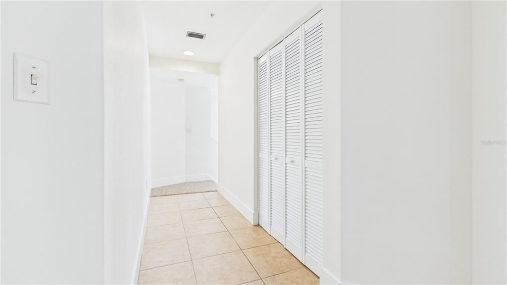 For Sale: $295,000 (2 beds, 2 baths, 1366 Square Feet)