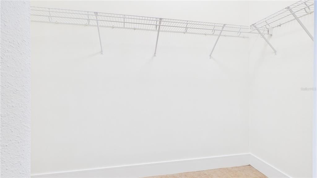 For Sale: $295,000 (2 beds, 2 baths, 1366 Square Feet)