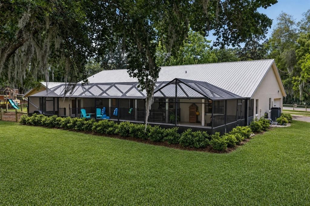 For Sale: $760,000 (4 beds, 2 baths, 3022 Square Feet)