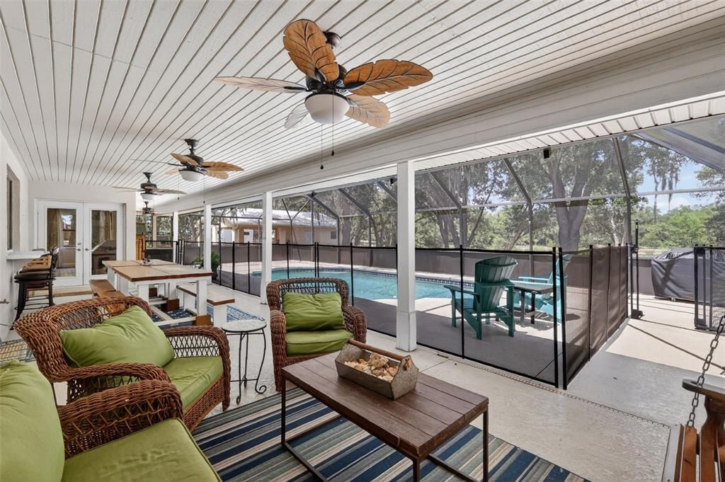 For Sale: $760,000 (4 beds, 2 baths, 3022 Square Feet)
