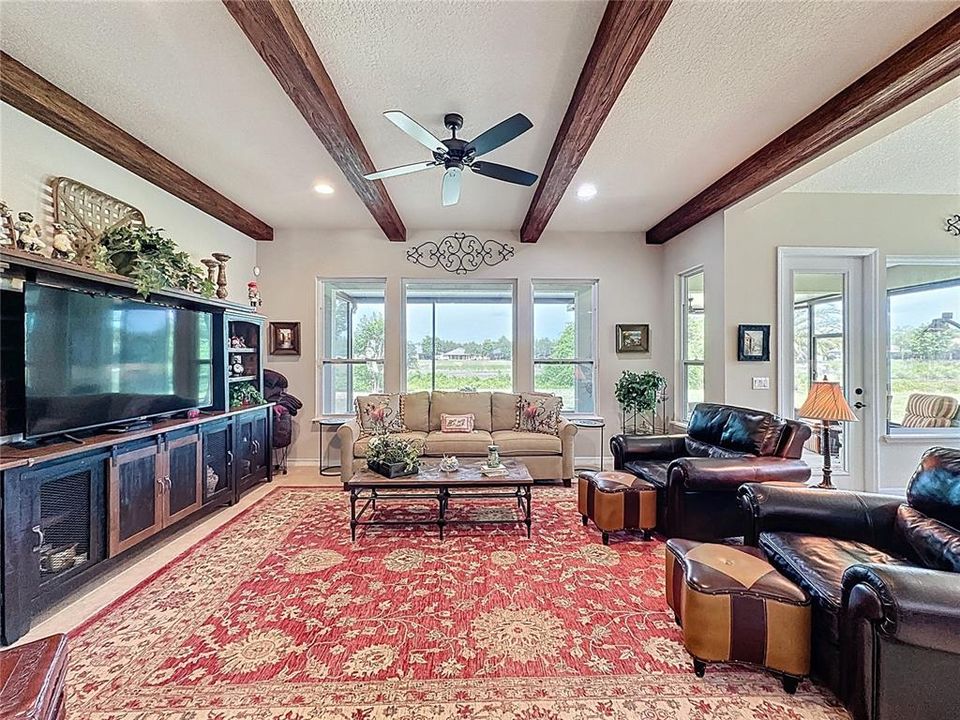 For Sale: $625,000 (3 beds, 3 baths, 2551 Square Feet)