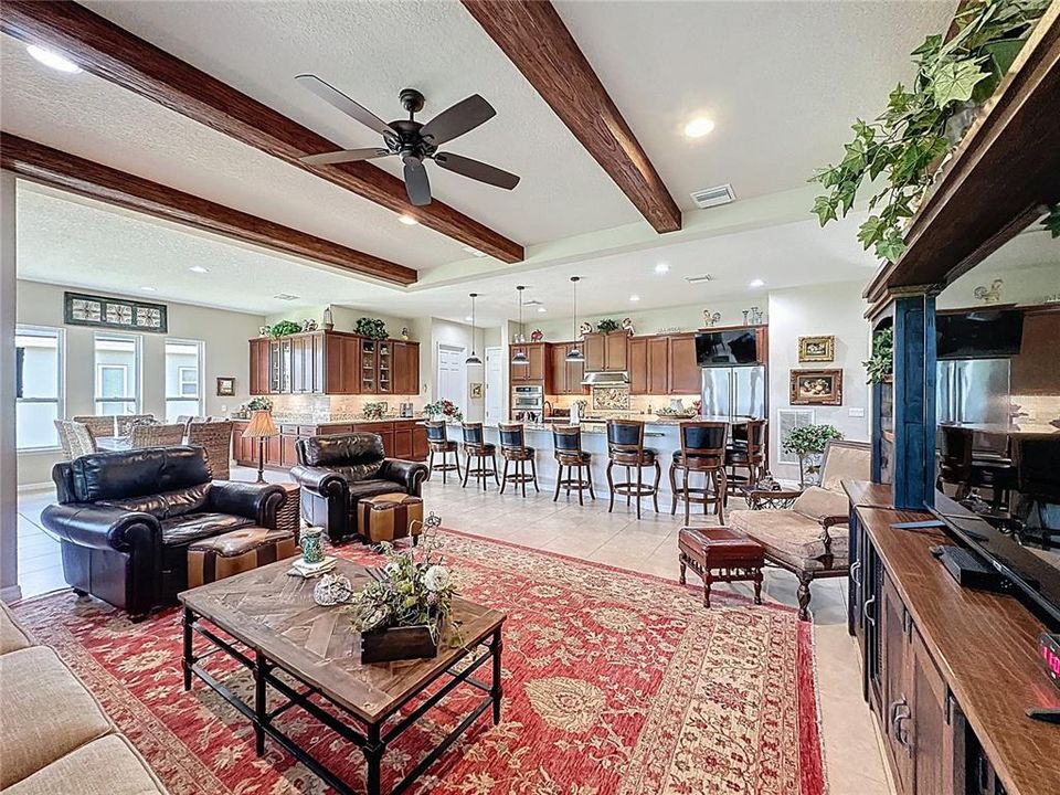 For Sale: $625,000 (3 beds, 3 baths, 2551 Square Feet)