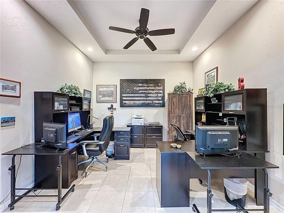 For Sale: $625,000 (3 beds, 3 baths, 2551 Square Feet)