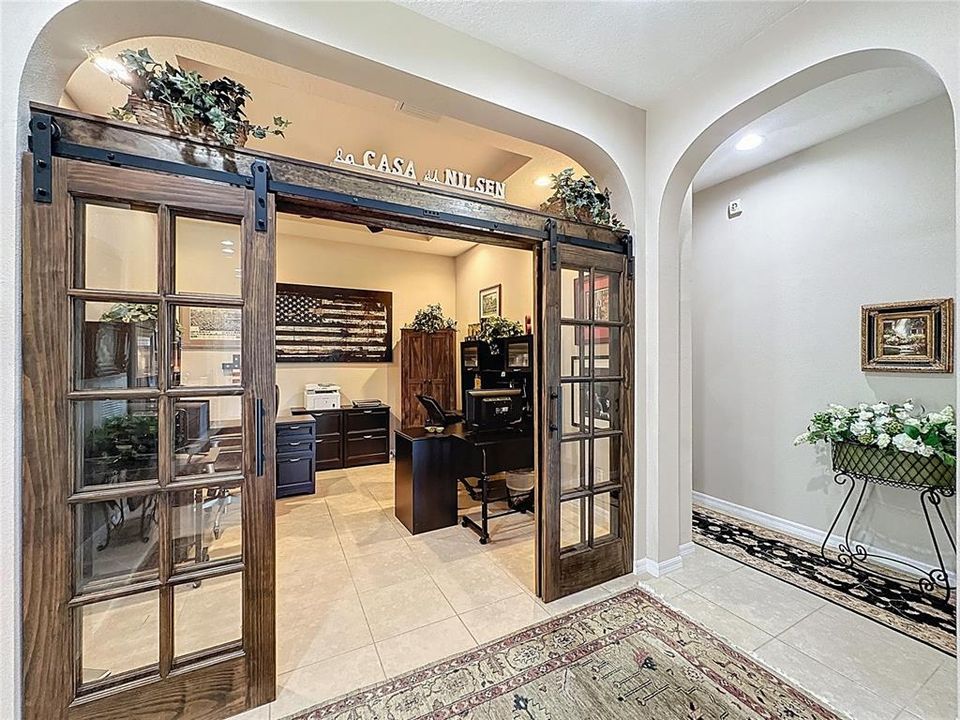 For Sale: $625,000 (3 beds, 3 baths, 2551 Square Feet)