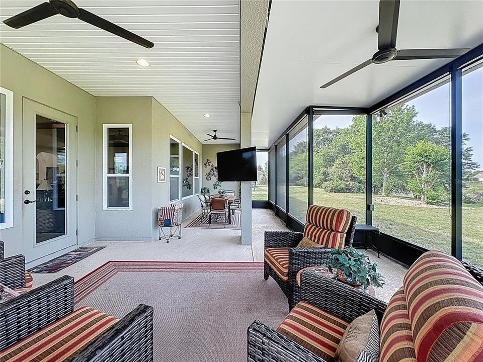 For Sale: $625,000 (3 beds, 3 baths, 2551 Square Feet)