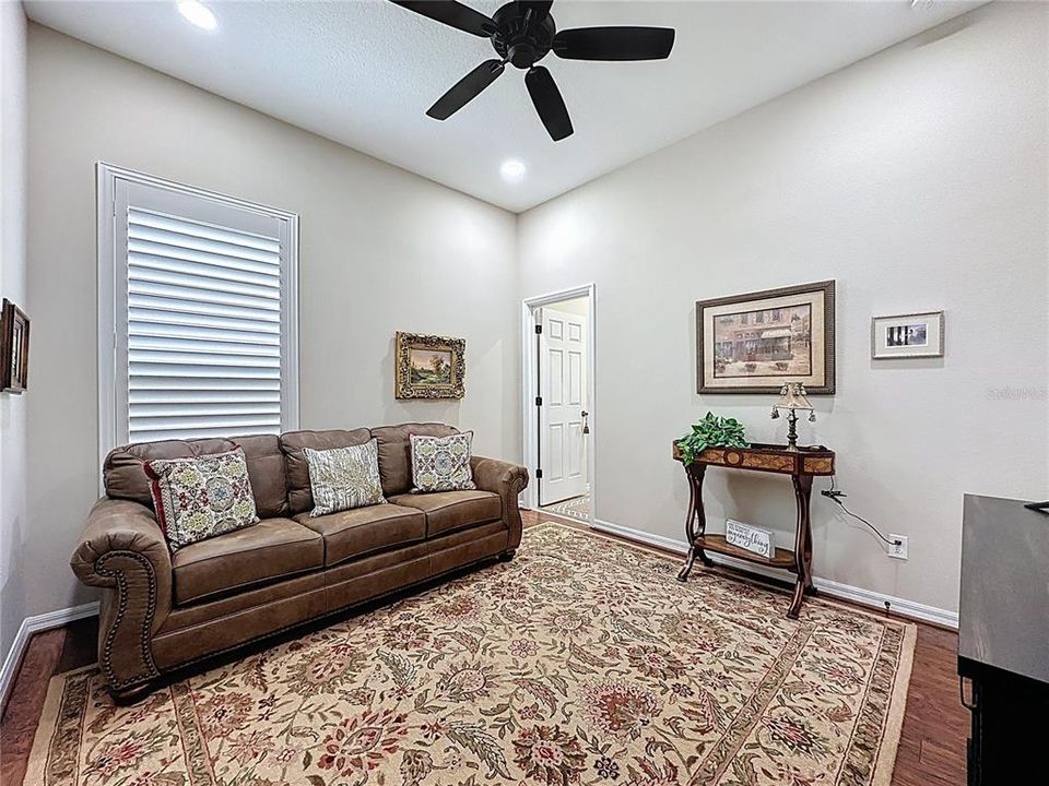 For Sale: $625,000 (3 beds, 3 baths, 2551 Square Feet)