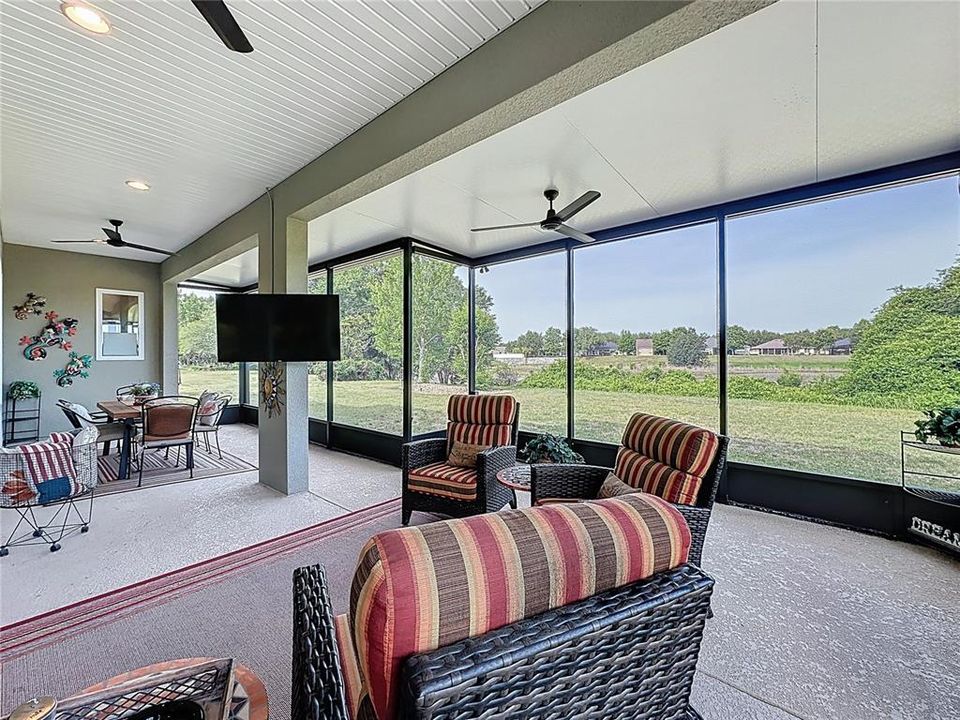 For Sale: $625,000 (3 beds, 3 baths, 2551 Square Feet)