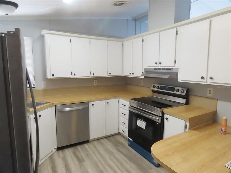 В аренду: $1,600 (2 спален, 2 ванн, 1080 Квадратных фут)
