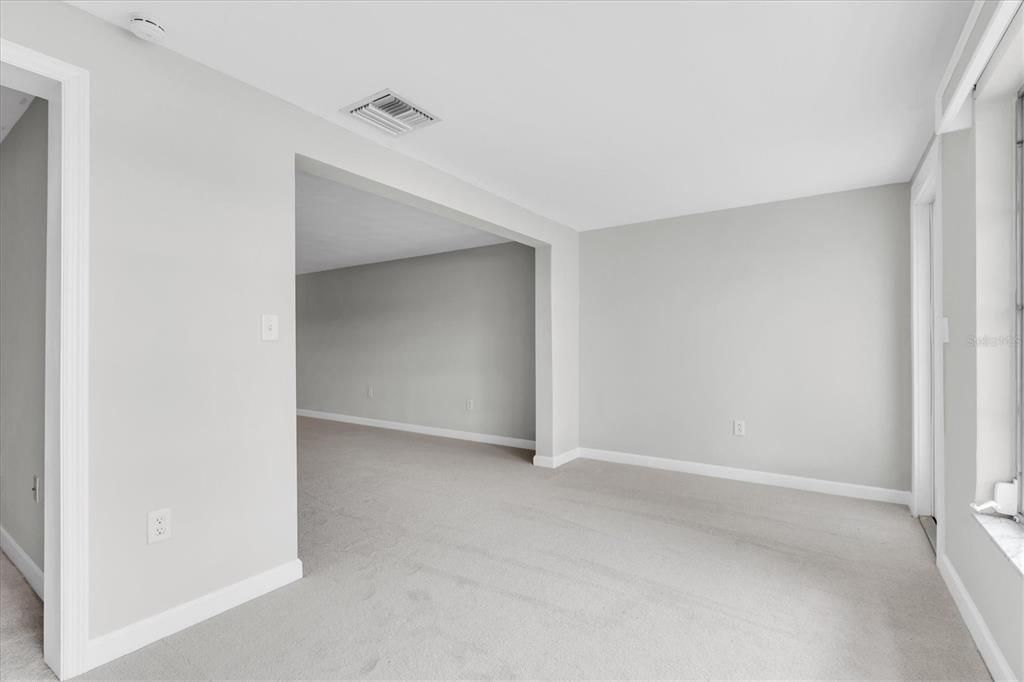 For Sale: $60,000 (2 beds, 1 baths, 975 Square Feet)