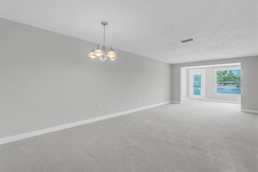 For Sale: $60,000 (2 beds, 1 baths, 975 Square Feet)