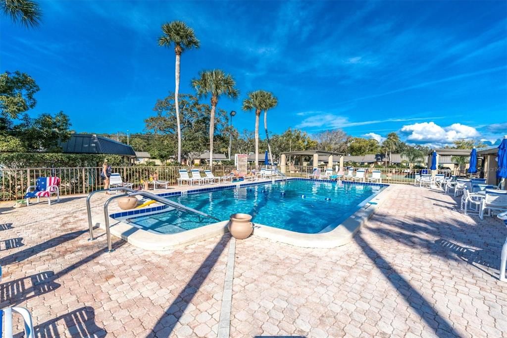 For Sale: $60,000 (2 beds, 1 baths, 975 Square Feet)