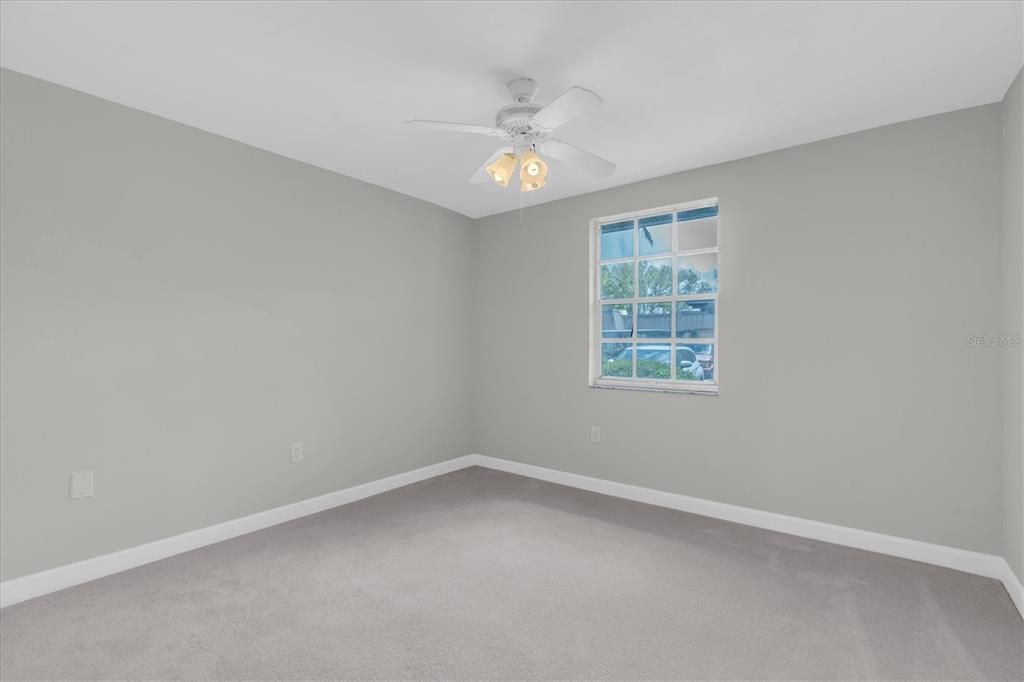 For Sale: $60,000 (2 beds, 1 baths, 975 Square Feet)