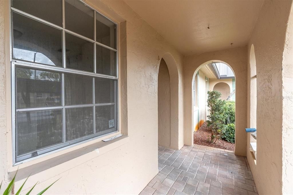 For Sale: $60,000 (2 beds, 1 baths, 975 Square Feet)