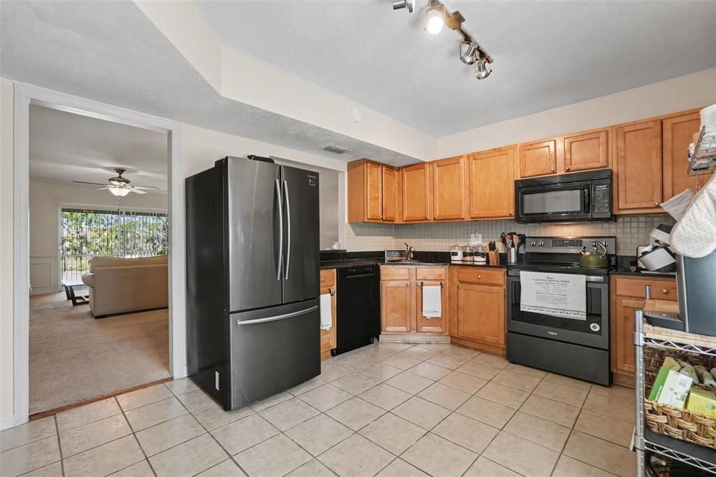 For Rent: $2,000 (2 beds, 2 baths, 1190 Square Feet)