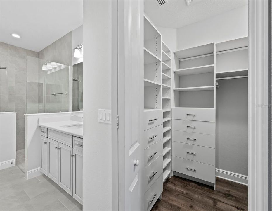 В аренду: $2,900 (2 спален, 2 ванн, 1527 Квадратных фут)