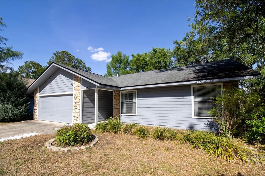 Active With Contract: $314,900 (3 beds, 2 baths, 1364 Square Feet)