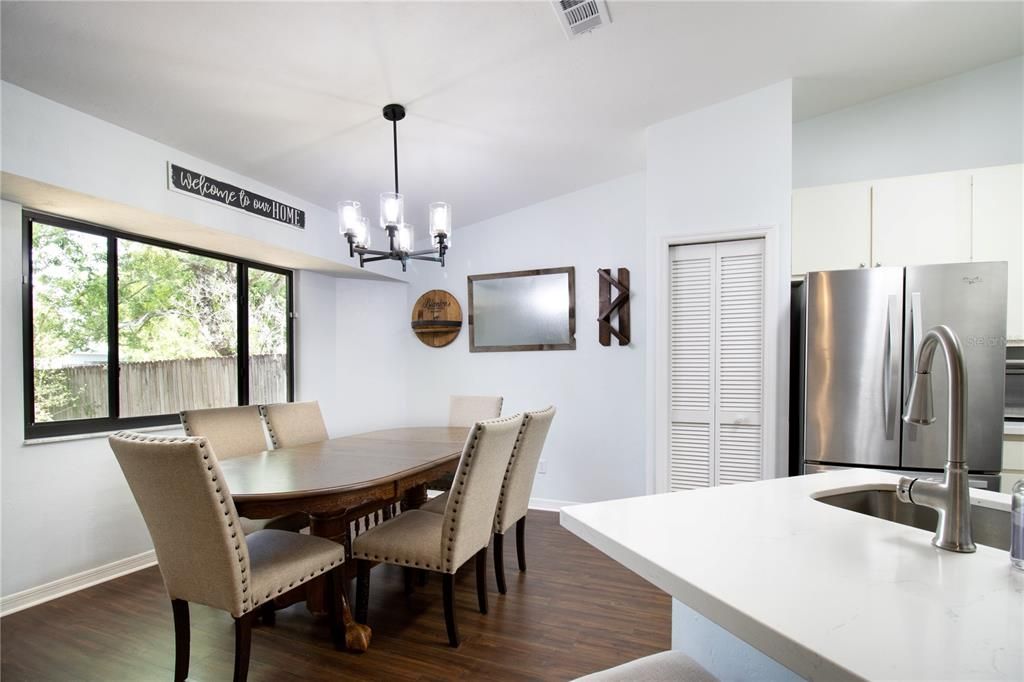Active With Contract: $314,900 (3 beds, 2 baths, 1364 Square Feet)