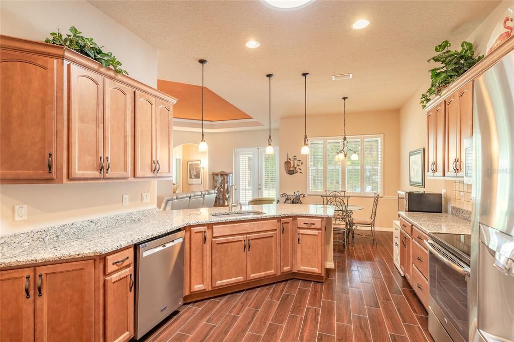 En Venta: $495,000 (3 camas, 2 baños, 1974 Pies cuadrados)