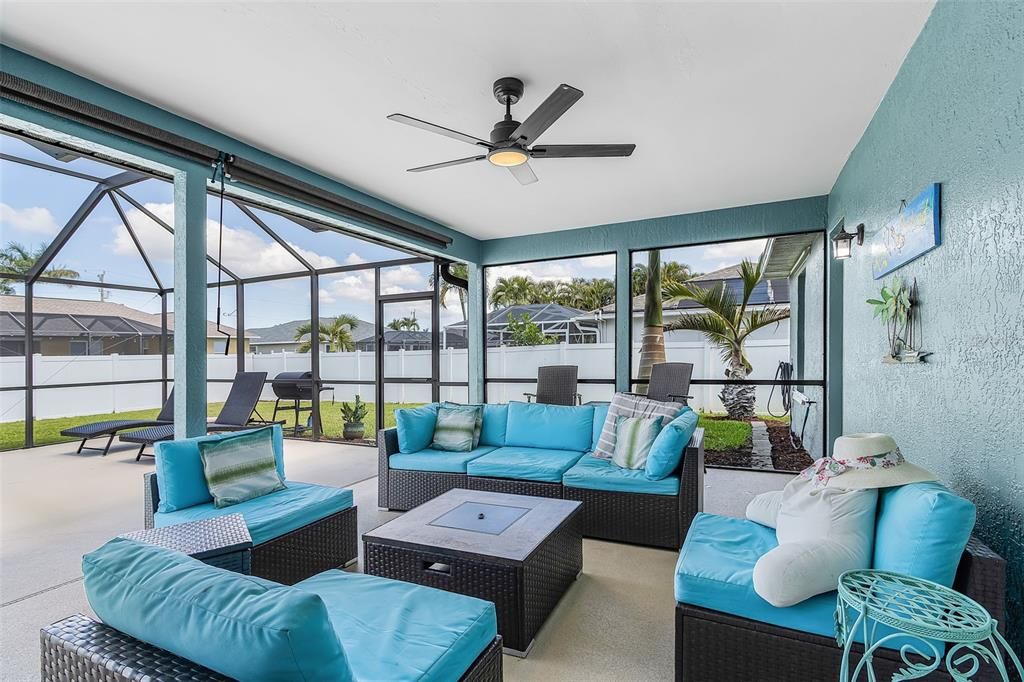 Active With Contract: $379,900 (3 beds, 2 baths, 1549 Square Feet)