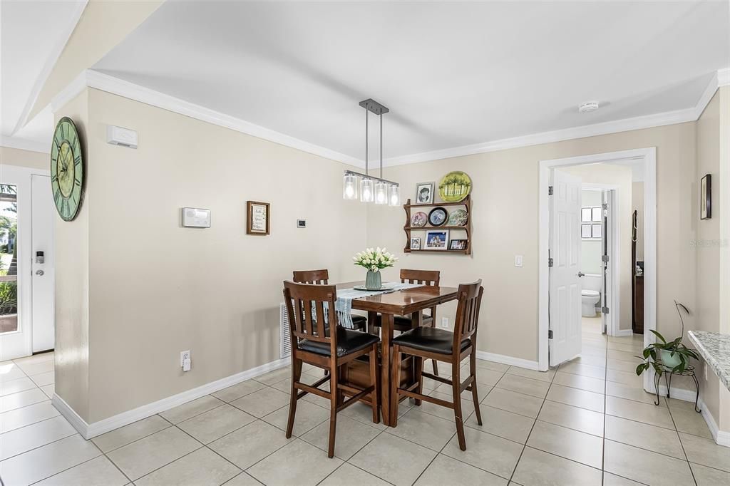 Active With Contract: $379,900 (3 beds, 2 baths, 1549 Square Feet)
