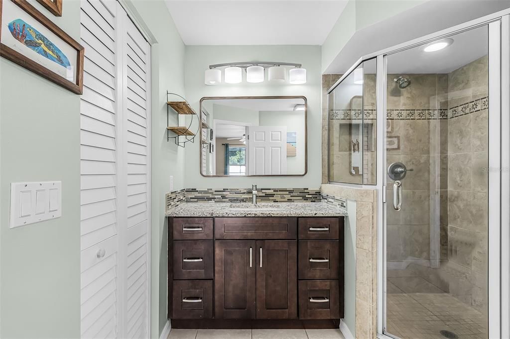 Active With Contract: $379,900 (3 beds, 2 baths, 1549 Square Feet)