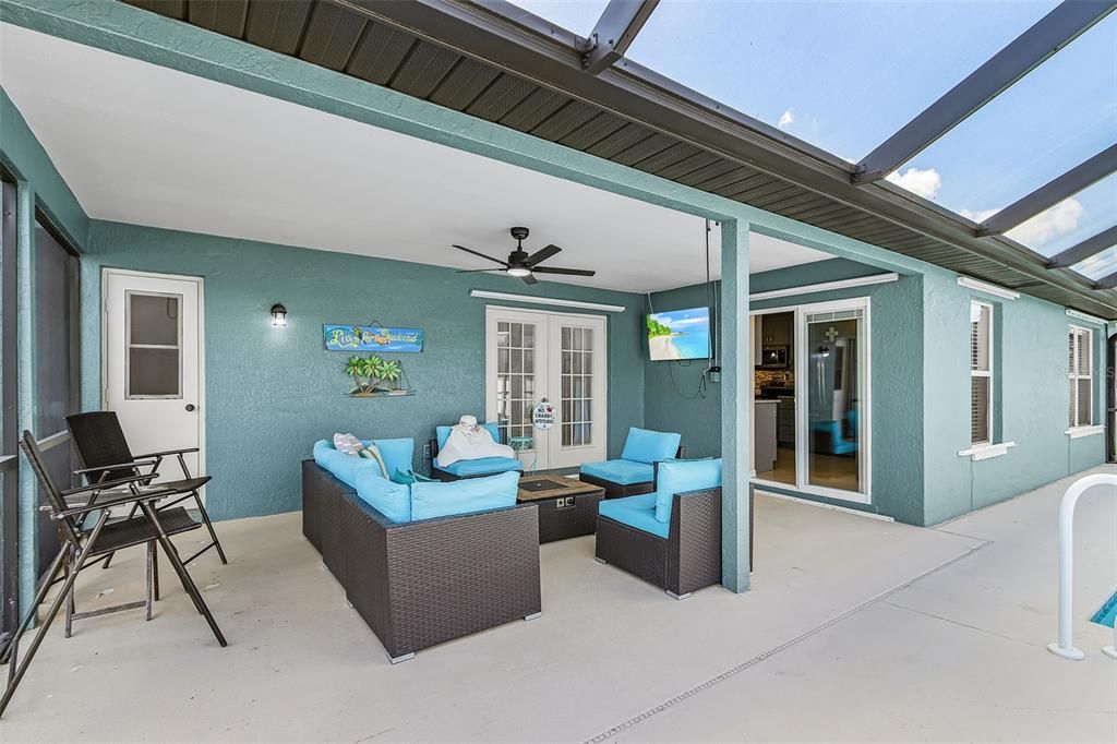Active With Contract: $379,900 (3 beds, 2 baths, 1549 Square Feet)