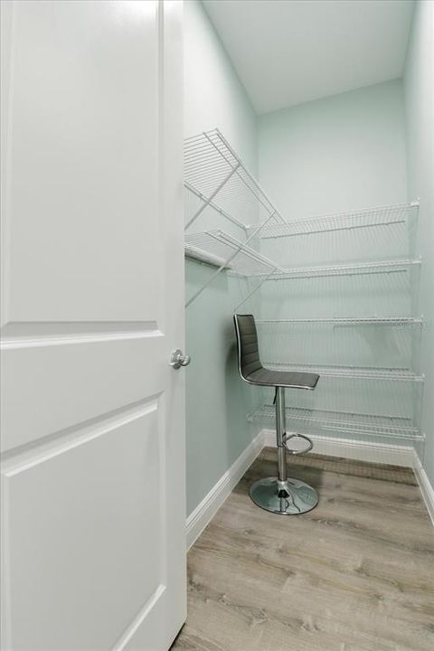 For Sale: $589,900 (3 beds, 3 baths, 2128 Square Feet)