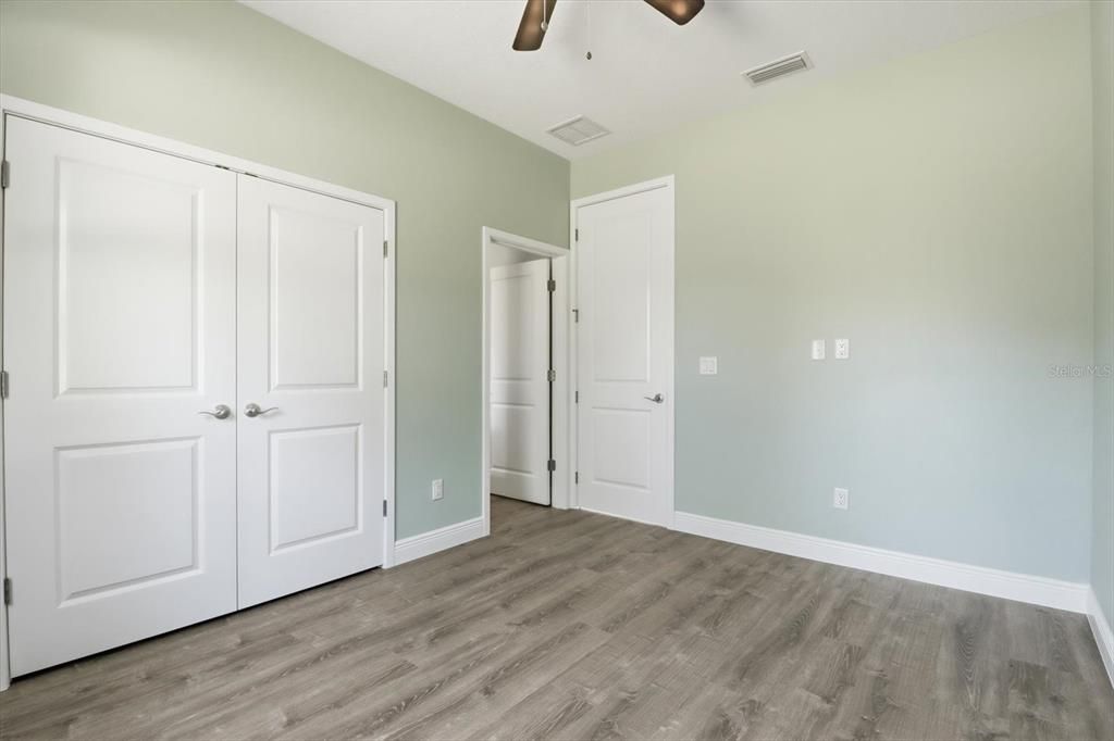 For Sale: $589,900 (3 beds, 3 baths, 2128 Square Feet)