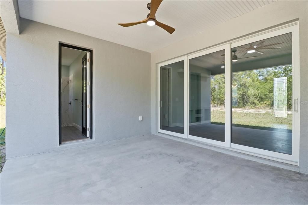 For Sale: $589,900 (3 beds, 3 baths, 2128 Square Feet)