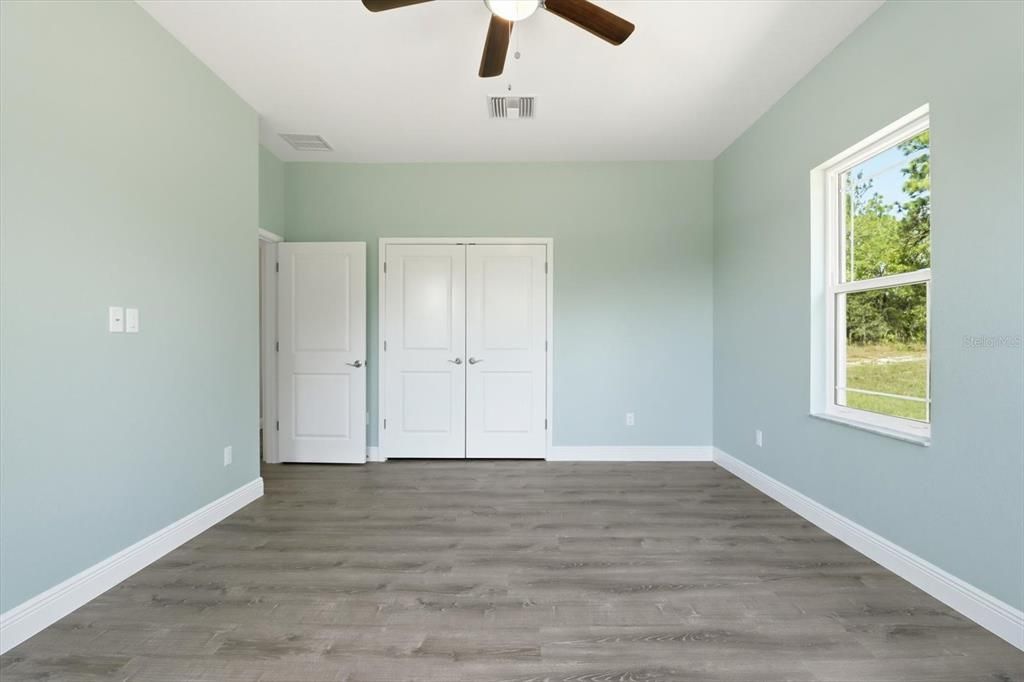 For Sale: $589,900 (3 beds, 3 baths, 2128 Square Feet)