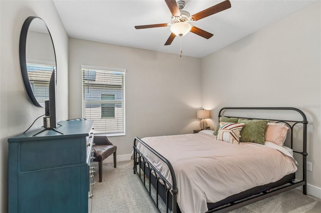Active With Contract: $677,500 (4 beds, 2 baths, 2426 Square Feet)