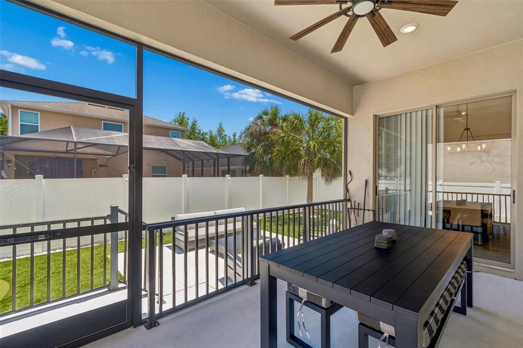 Active With Contract: $677,500 (4 beds, 2 baths, 2426 Square Feet)