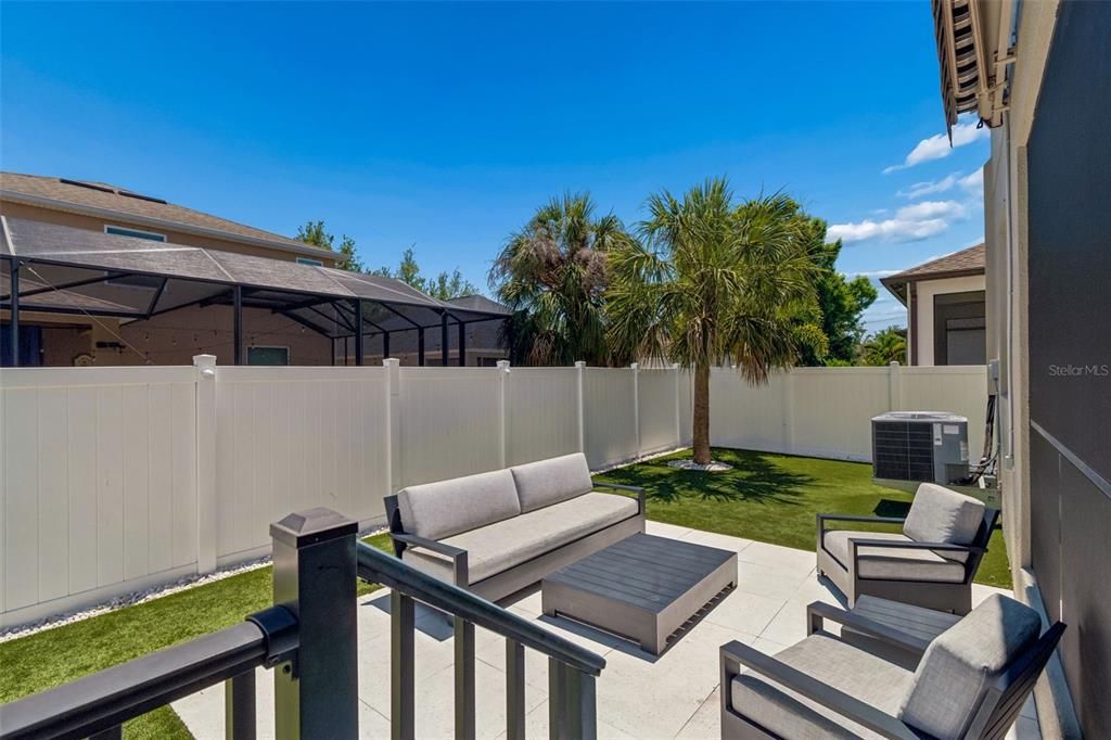 Active With Contract: $677,500 (4 beds, 2 baths, 2426 Square Feet)