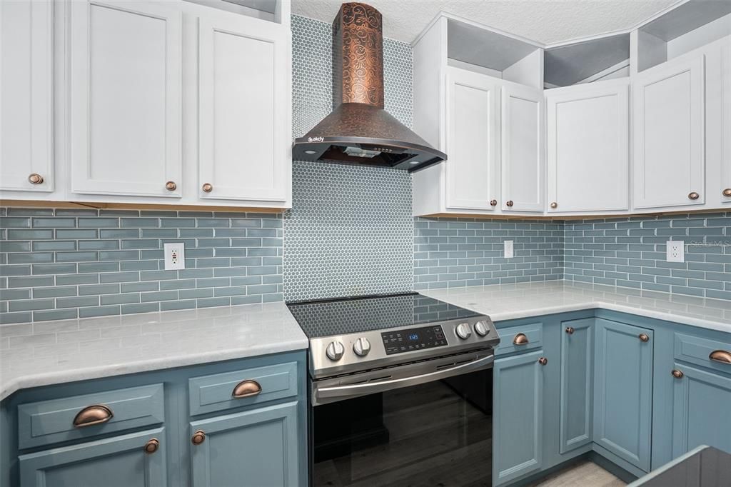 For Sale: $669,000 (3 beds, 2 baths, 2150 Square Feet)