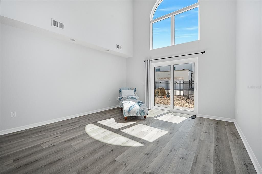 For Sale: $669,000 (3 beds, 2 baths, 2150 Square Feet)