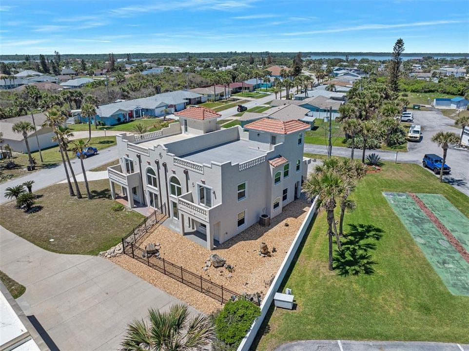 For Sale: $669,000 (3 beds, 2 baths, 2150 Square Feet)