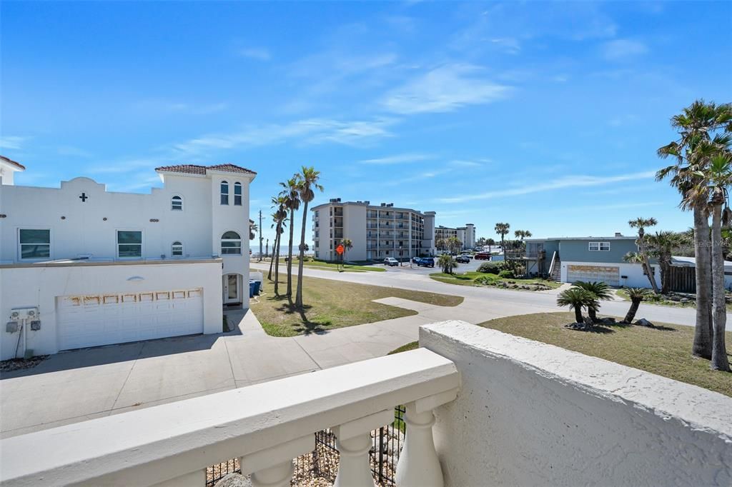 For Sale: $669,000 (3 beds, 2 baths, 2150 Square Feet)