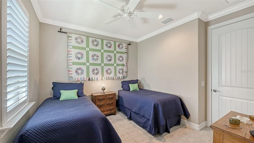 Activo con contrato: $850,000 (3 camas, 3 baños, 2483 Pies cuadrados)