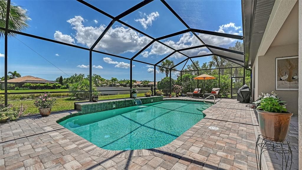 Activo con contrato: $850,000 (3 camas, 3 baños, 2483 Pies cuadrados)