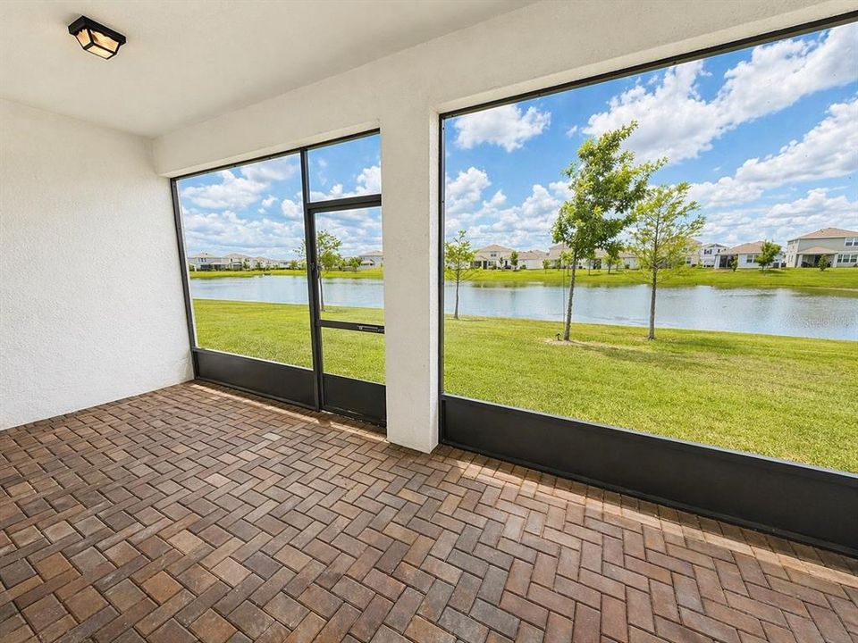 На продажу: $429,990 (3 спален, 2 ванн, 2214 Квадратных фут)
