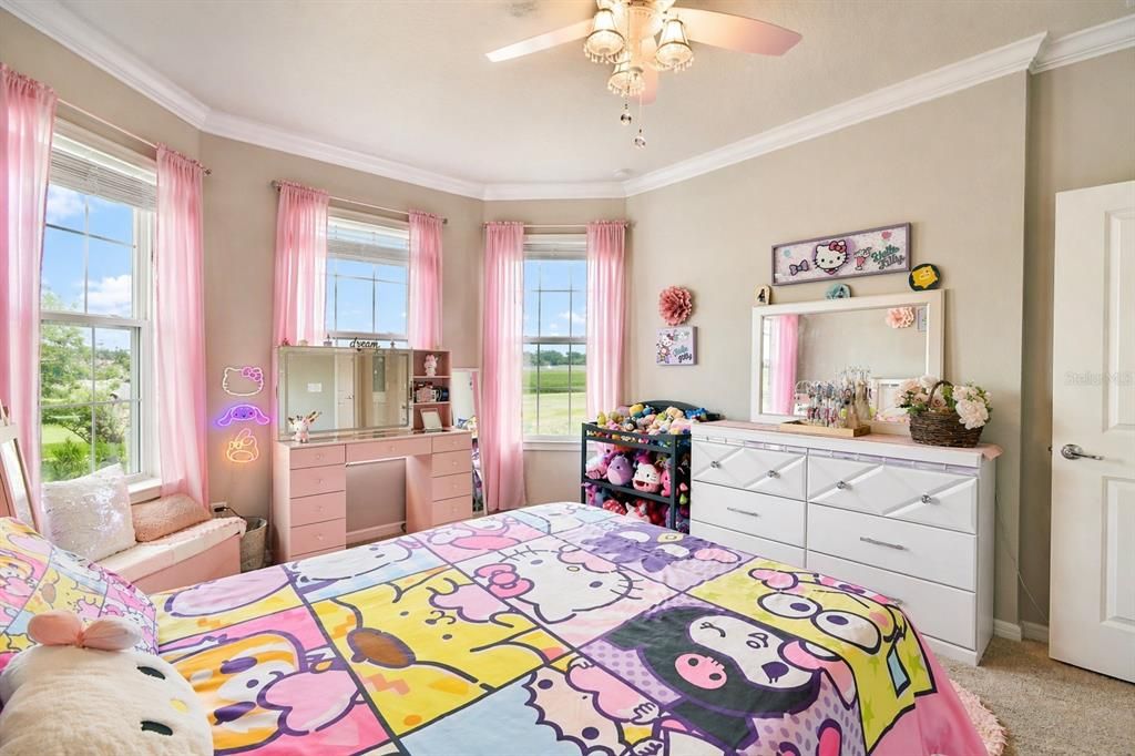 На продажу: $429,990 (3 спален, 2 ванн, 2214 Квадратных фут)