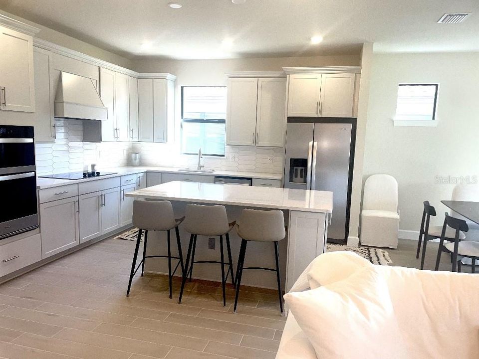 Activo con contrato: $599,900 (2 camas, 2 baños, 1827 Pies cuadrados)