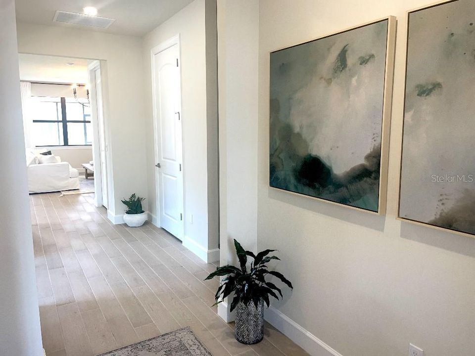 Activo con contrato: $599,900 (2 camas, 2 baños, 1827 Pies cuadrados)