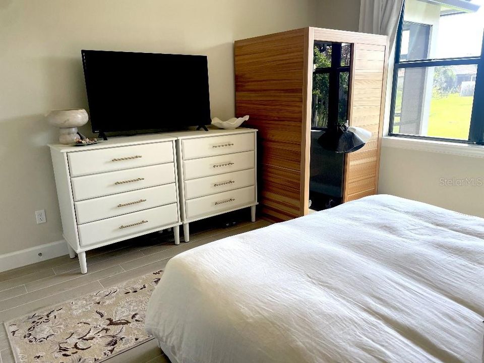 Activo con contrato: $599,900 (2 camas, 2 baños, 1827 Pies cuadrados)