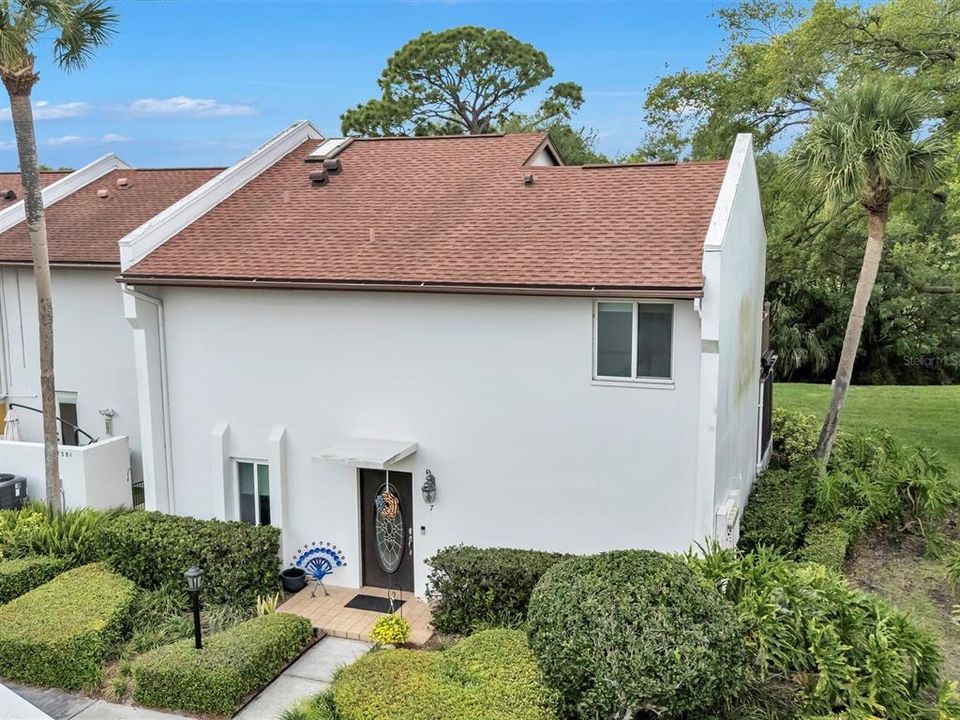 For Sale: $400,000 (2 beds, 2 baths, 1765 Square Feet)