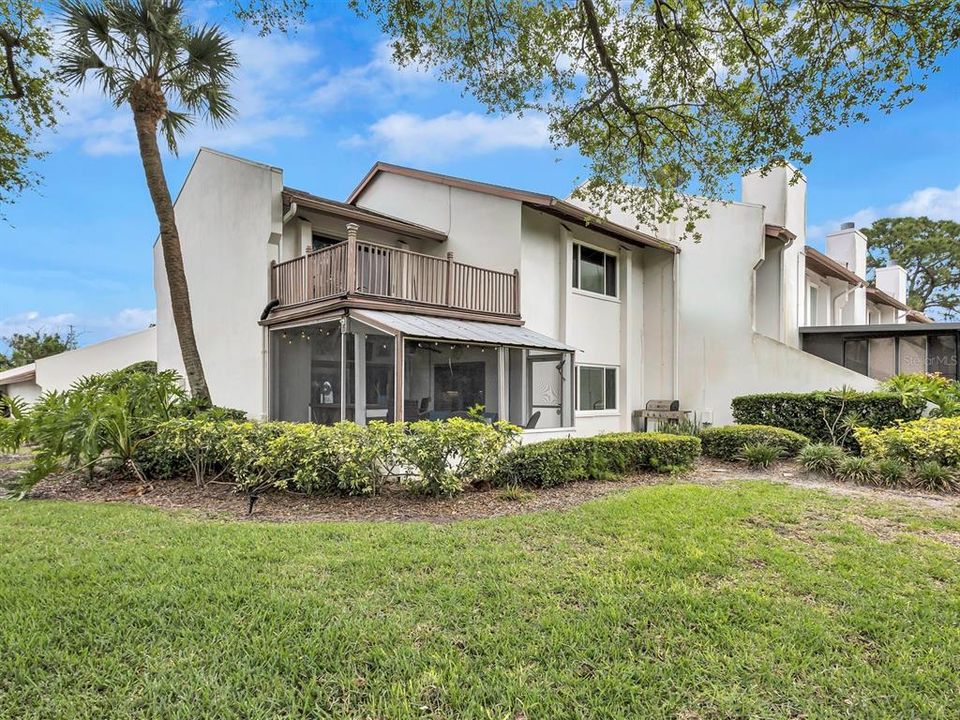 For Sale: $400,000 (2 beds, 2 baths, 1765 Square Feet)